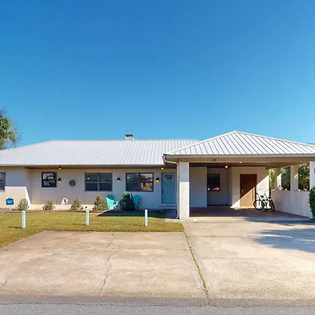 Americana Beach Home-2